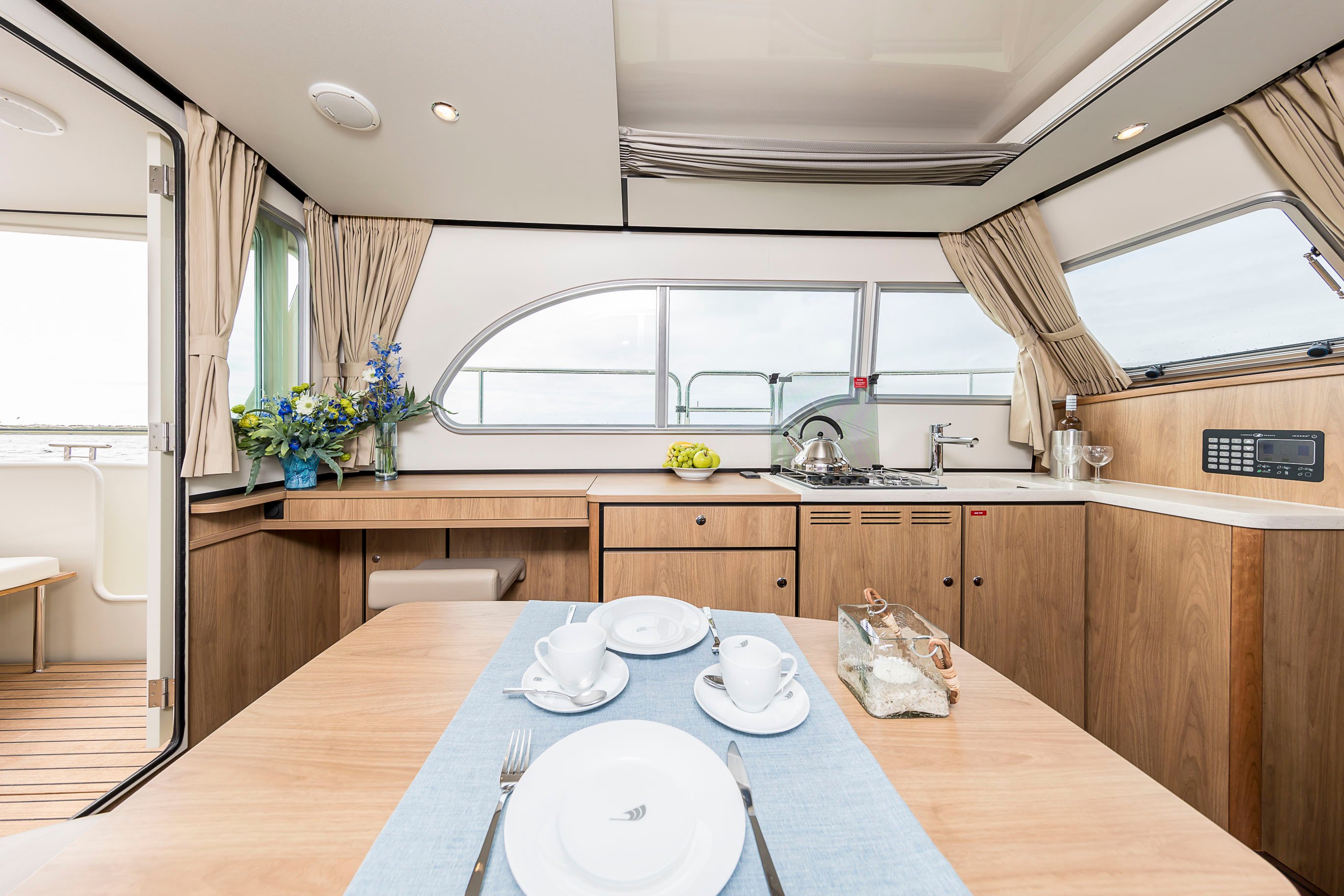 linssen-grand-sturdy-30-0-sedan-int-3258