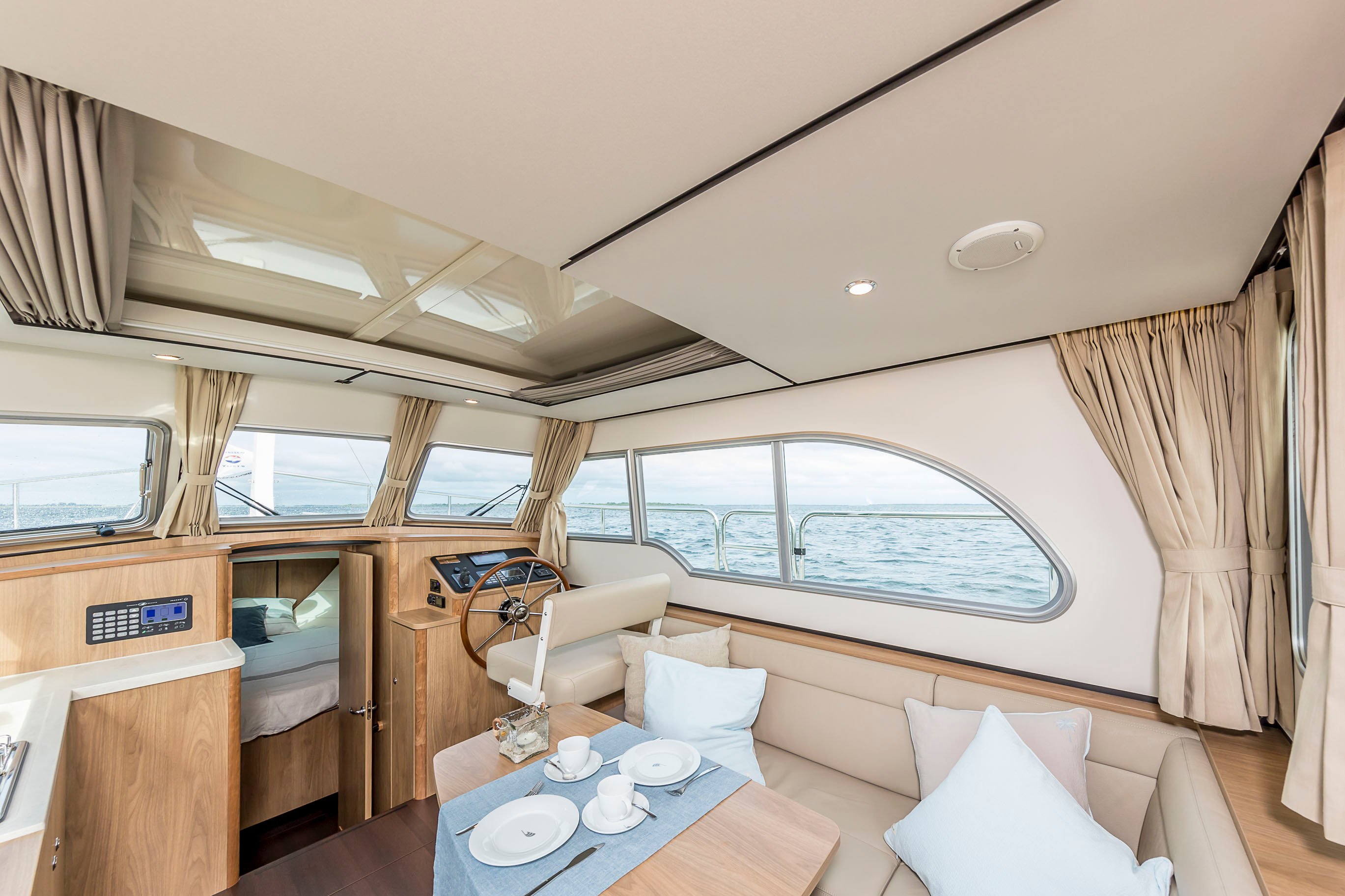 linssen-grand-sturdy-30-0-sedan-int-3278