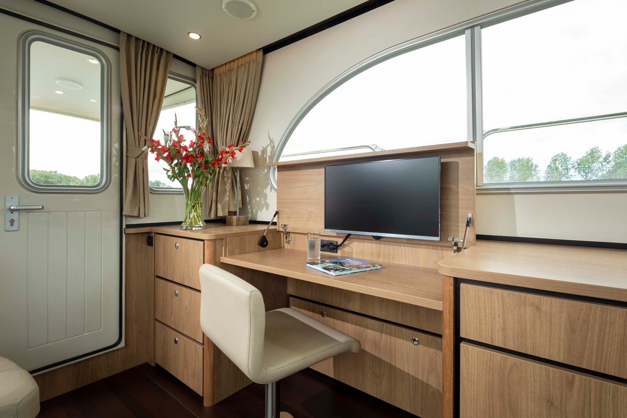 linssen-grand-sturdy-35-0-sedan-int-310719-0033