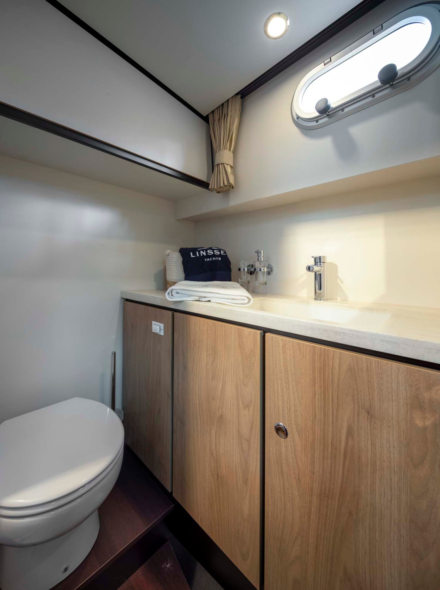 linssen-grand-sturdy-35-0-sedan-int-310719-0150