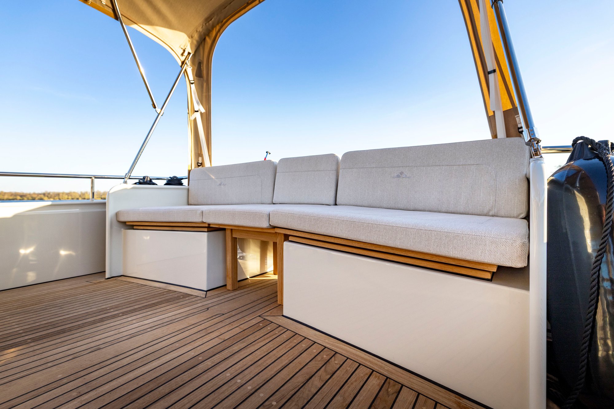 linssen-grand-sturdy-35-1-ac-aft-deck-3666-026