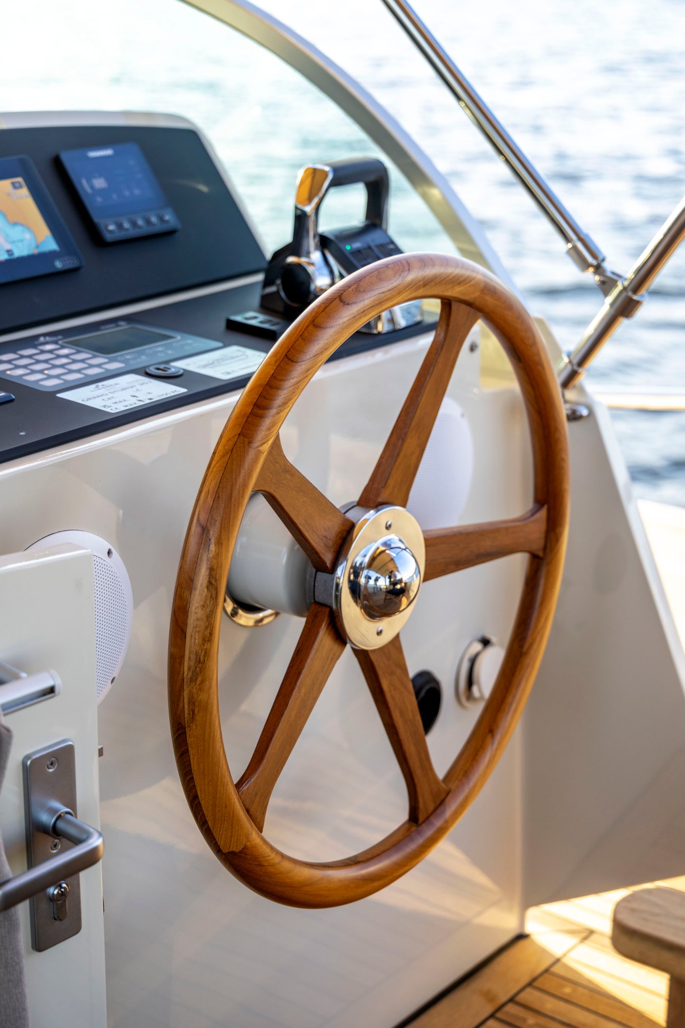 linssen-grand-sturdy-35-1-ac-aft-deck-3666-029