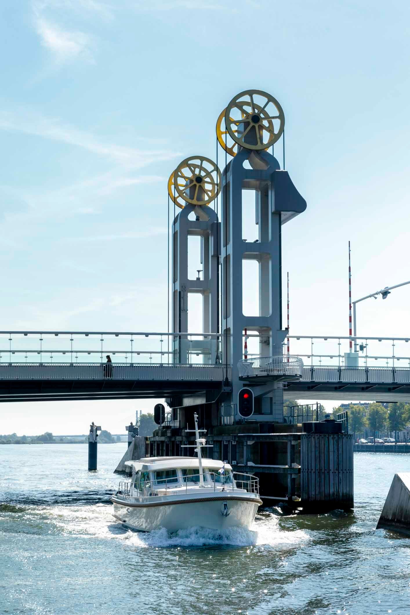 linssen-grand-sturdy-40-0-sedan-bnr3635-20200914-0158