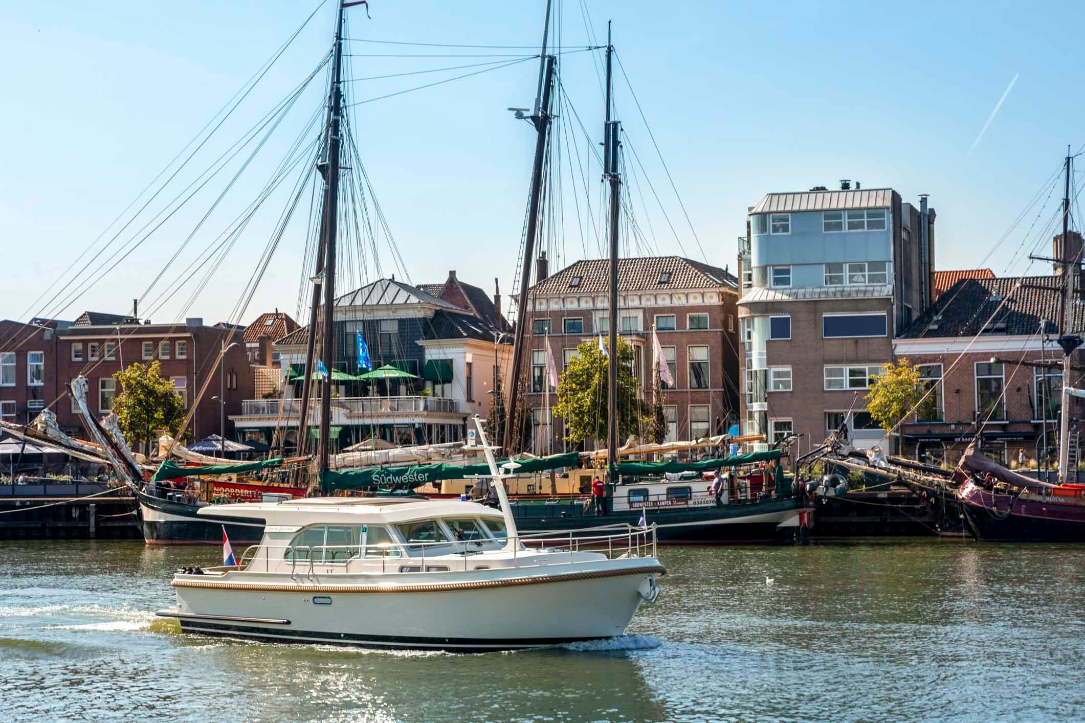 linssen-grand-sturdy-40-0-sedan-bnr3635-20200914-0165