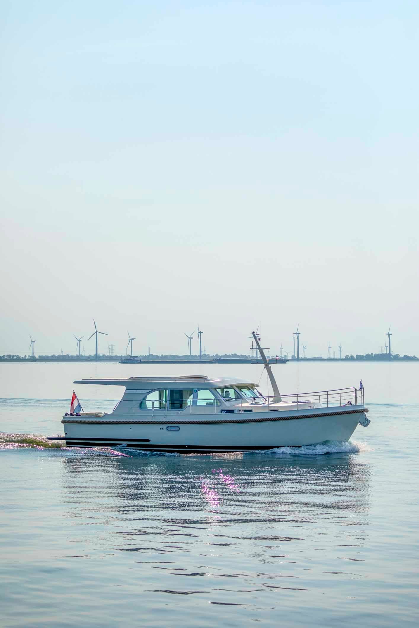linssen-grand-sturdy-40-0-sedan-bnr3635-20200914-0374