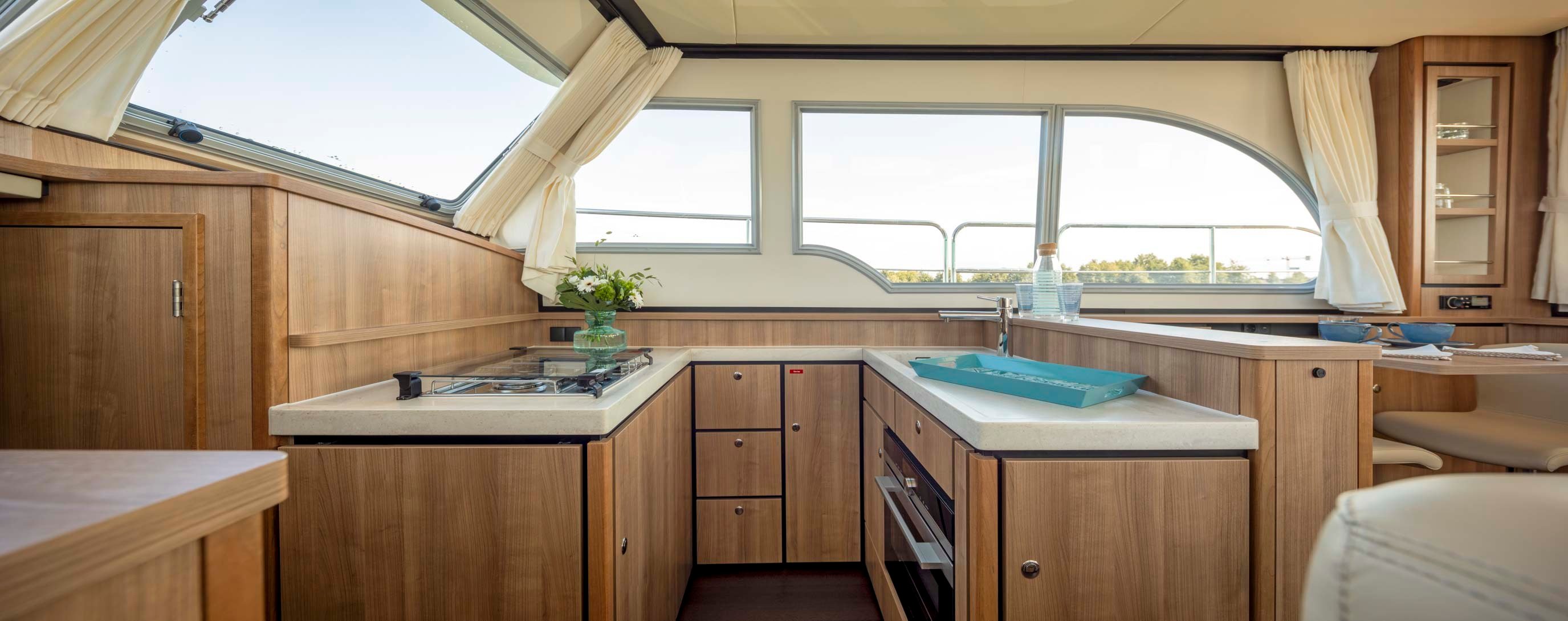 linssen-grand-sturdy-40-0-sedan-intero-int-111