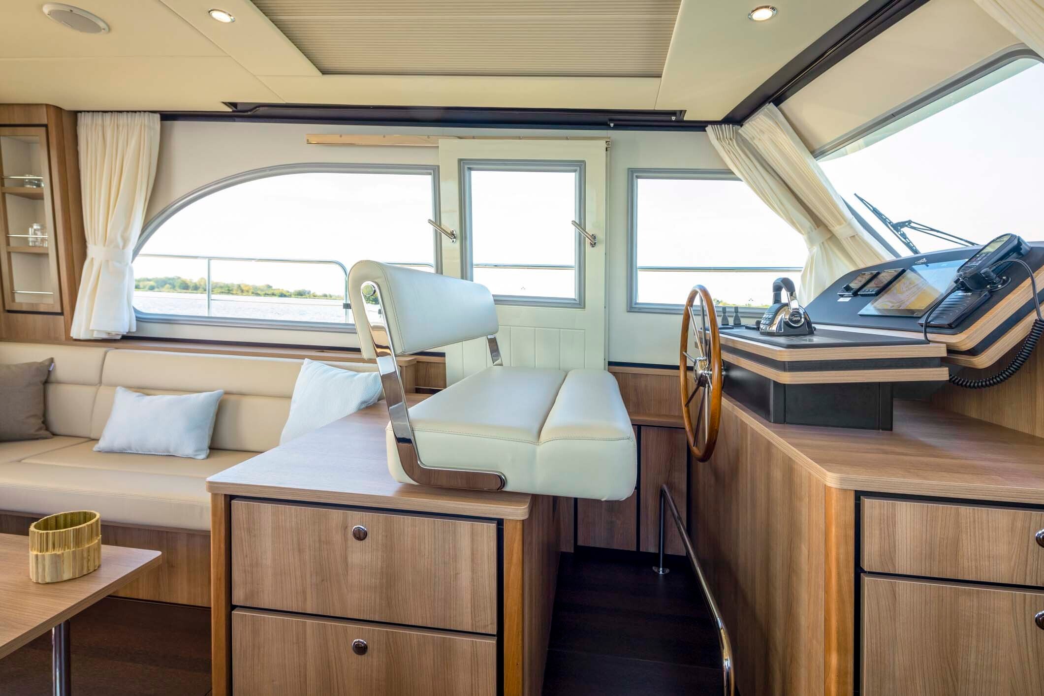 linssen-grand-sturdy-40-0-sedan-intero-int-201