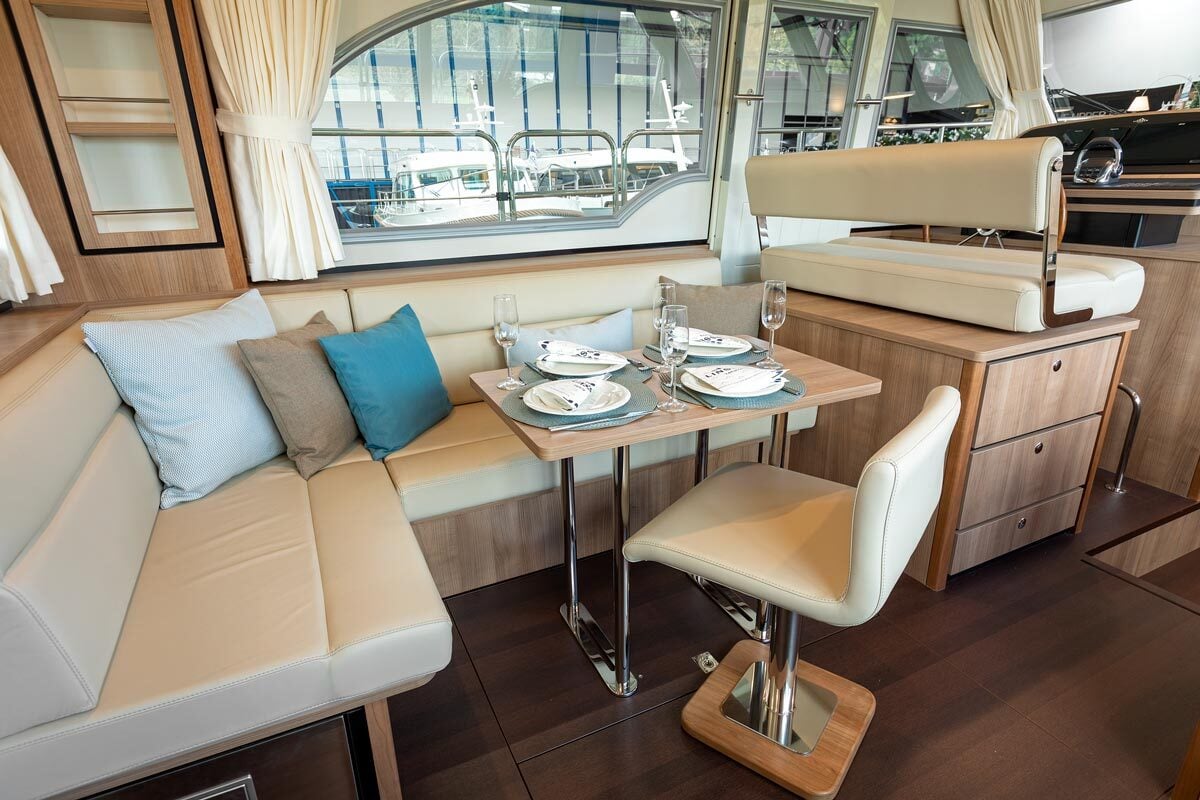 linssen-grand-sturdy-40-0-sedan-intero-int-210