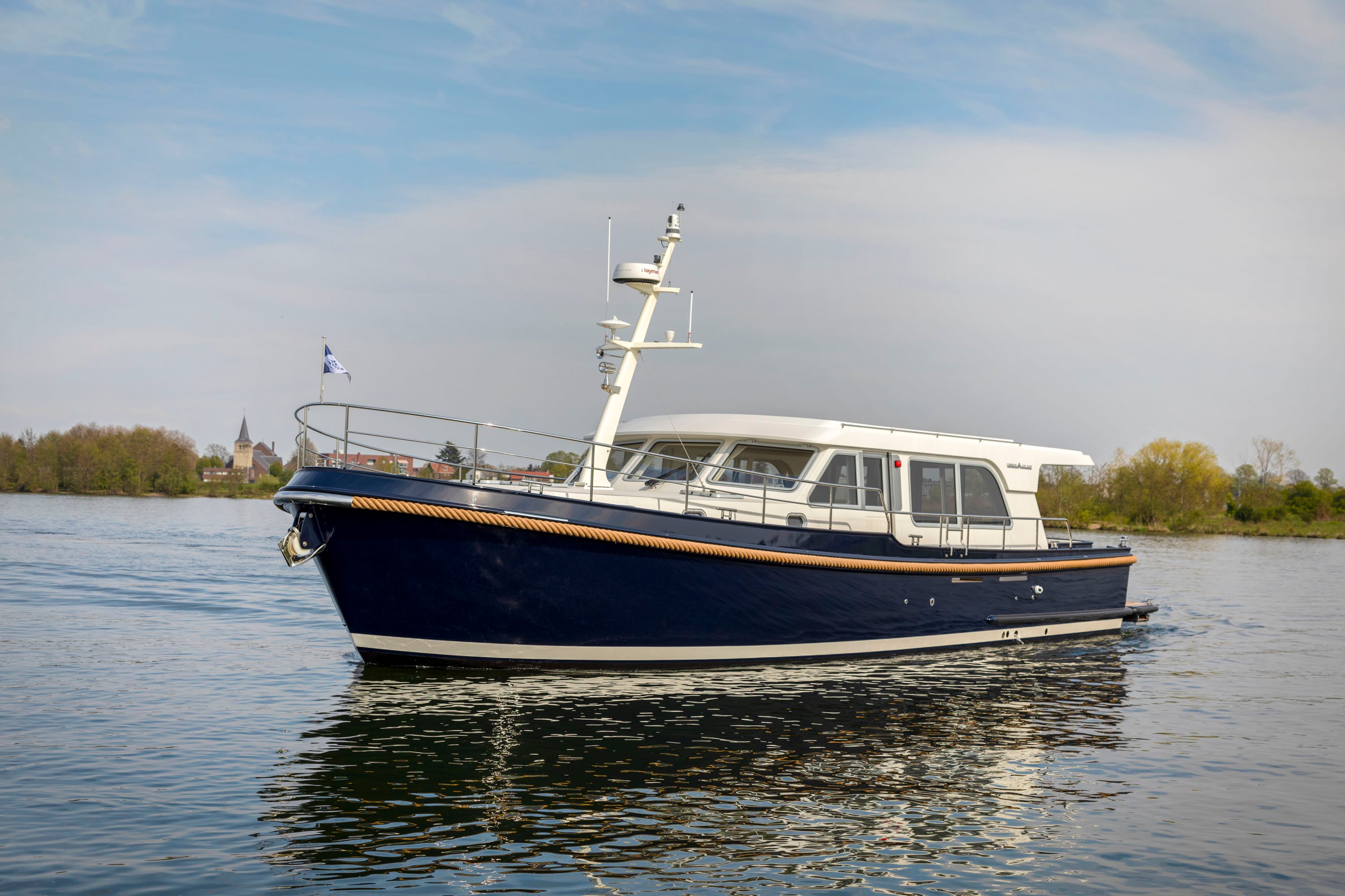 linssen-grand-sturdy-500-sedan-20210421-155