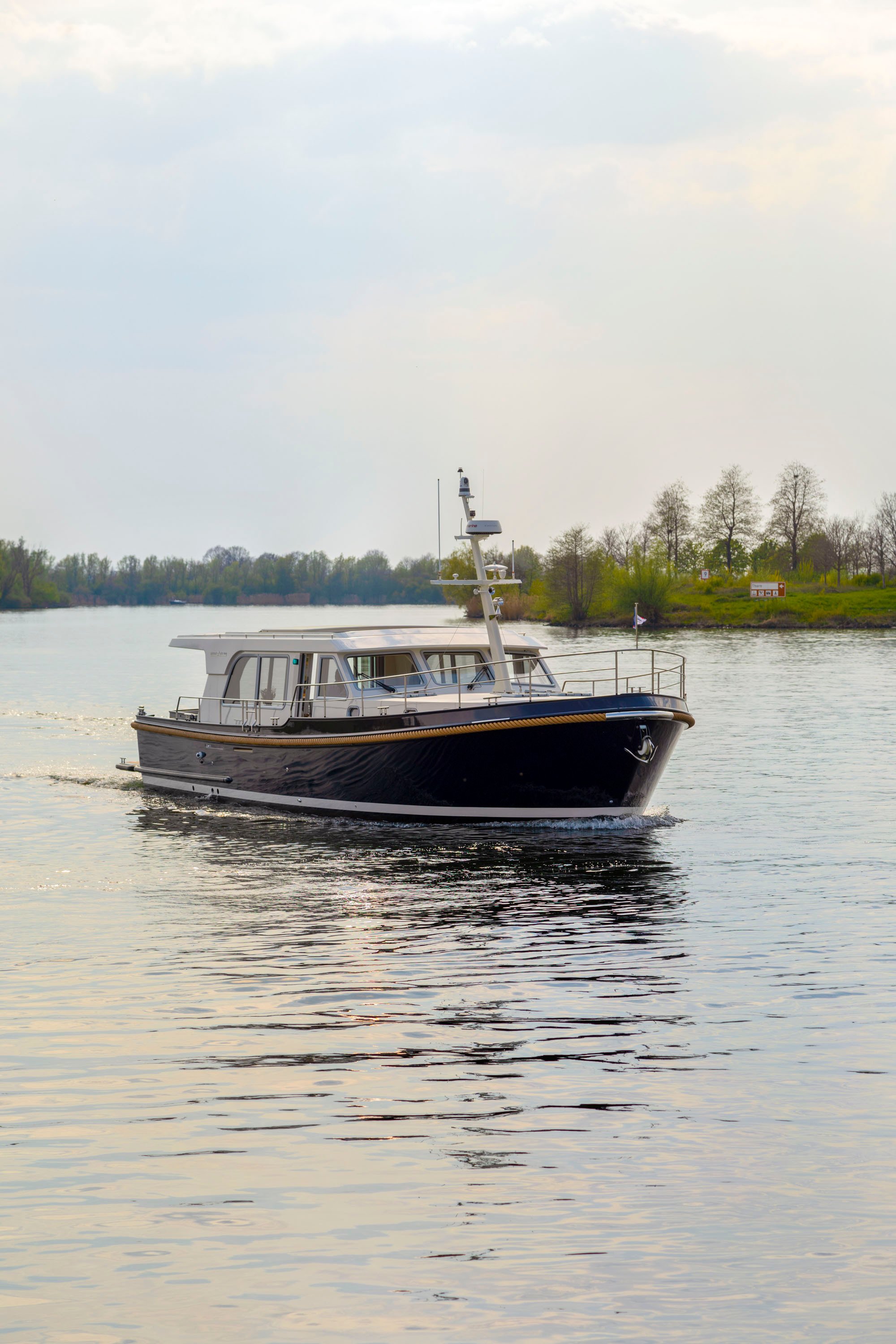 linssen-grand-sturdy-500-sedan-20210421-305