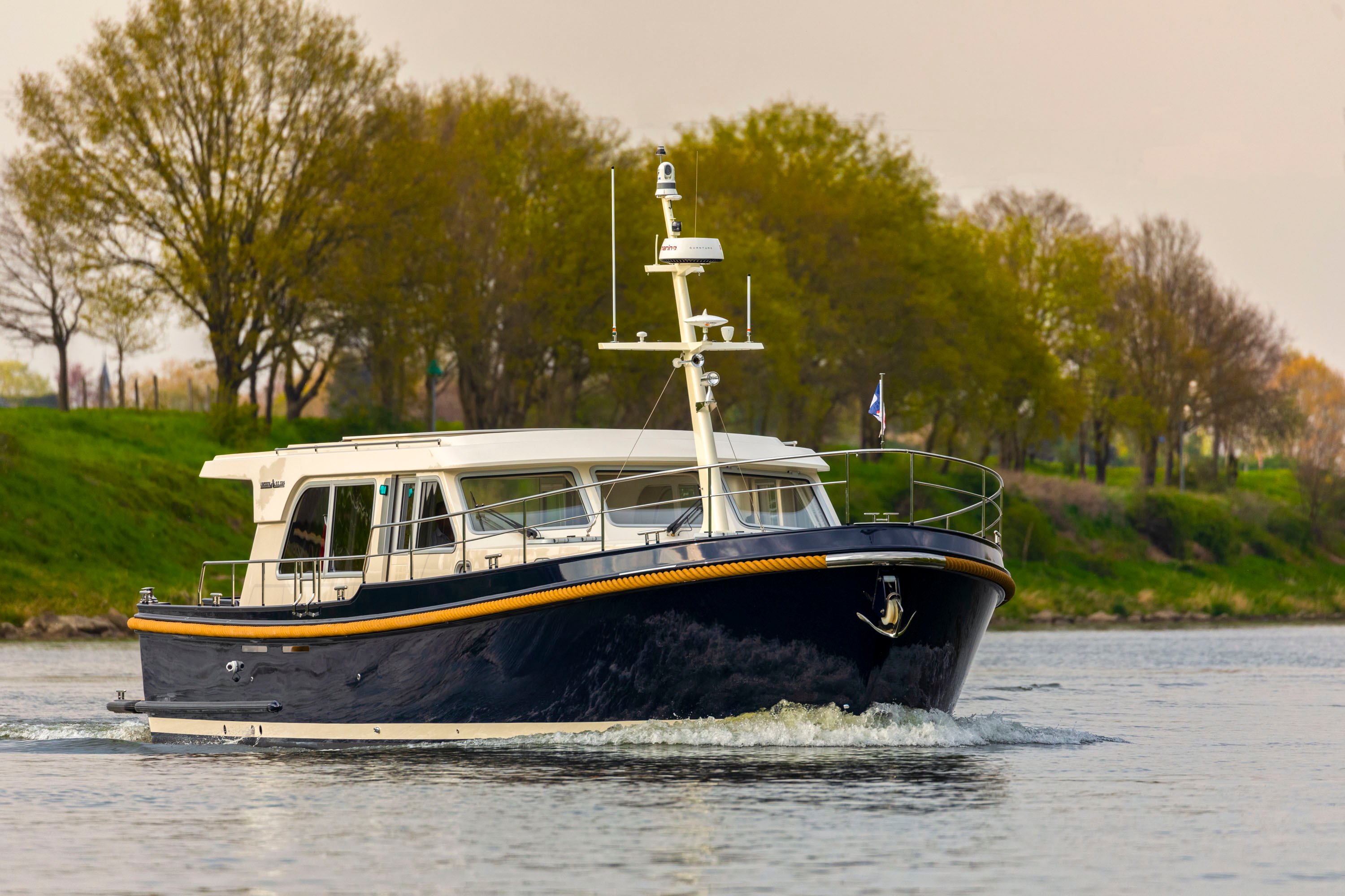 linssen-grand-sturdy-500-sedan-20210421-492