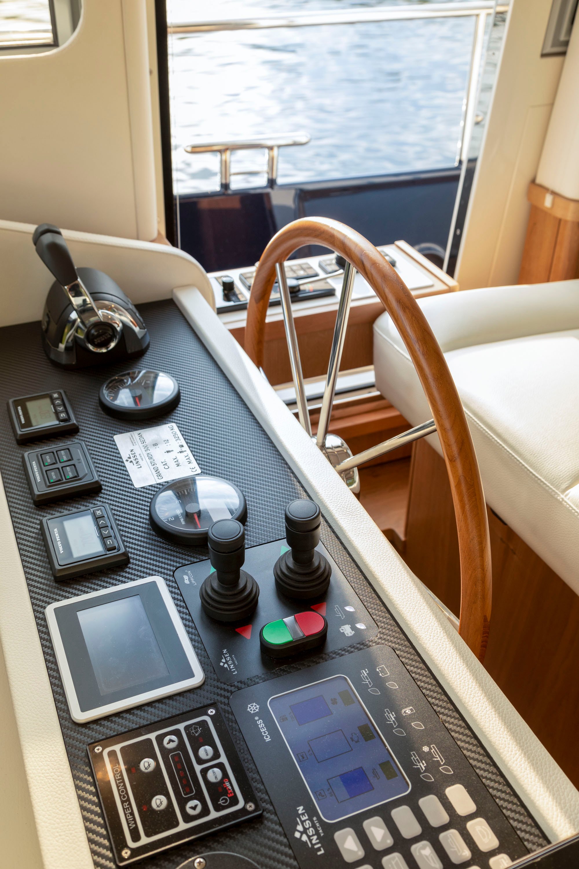 linssen-grand-sturdy-500-sedan-20210421-592