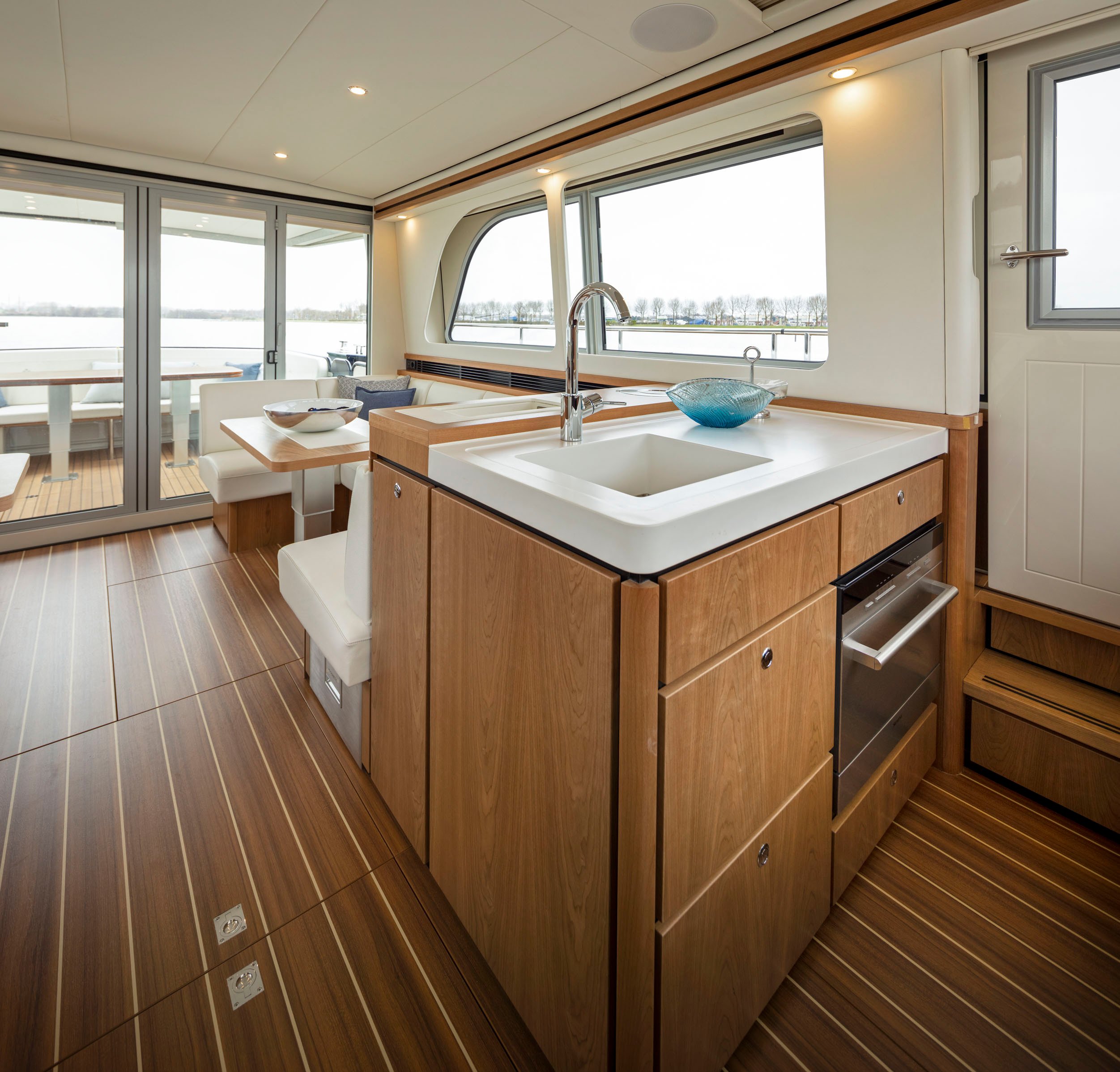 linssen-grand-sturdy-500-sedan-20210318-0222