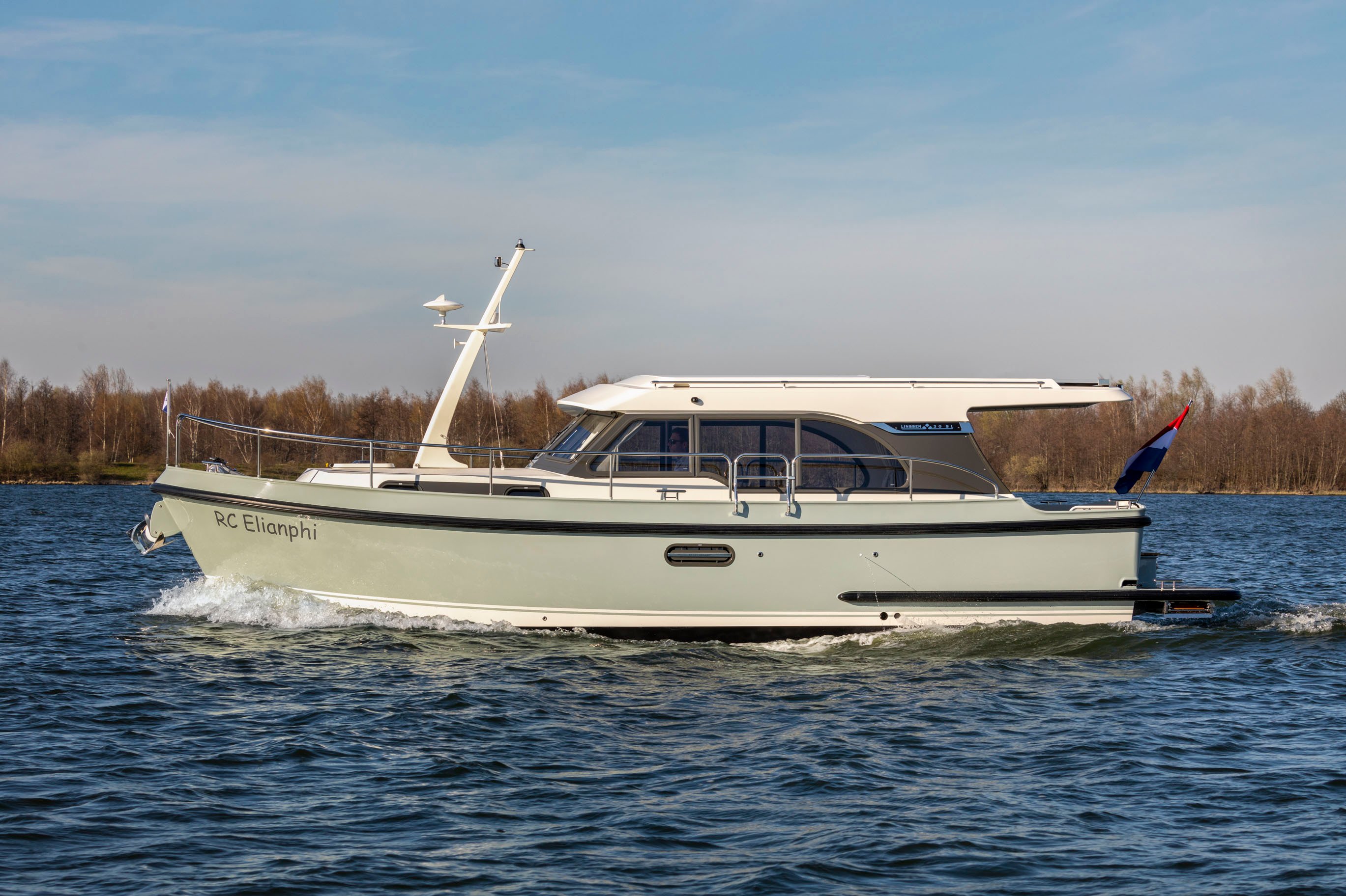 linssen-30-sl-sedan-240320-158