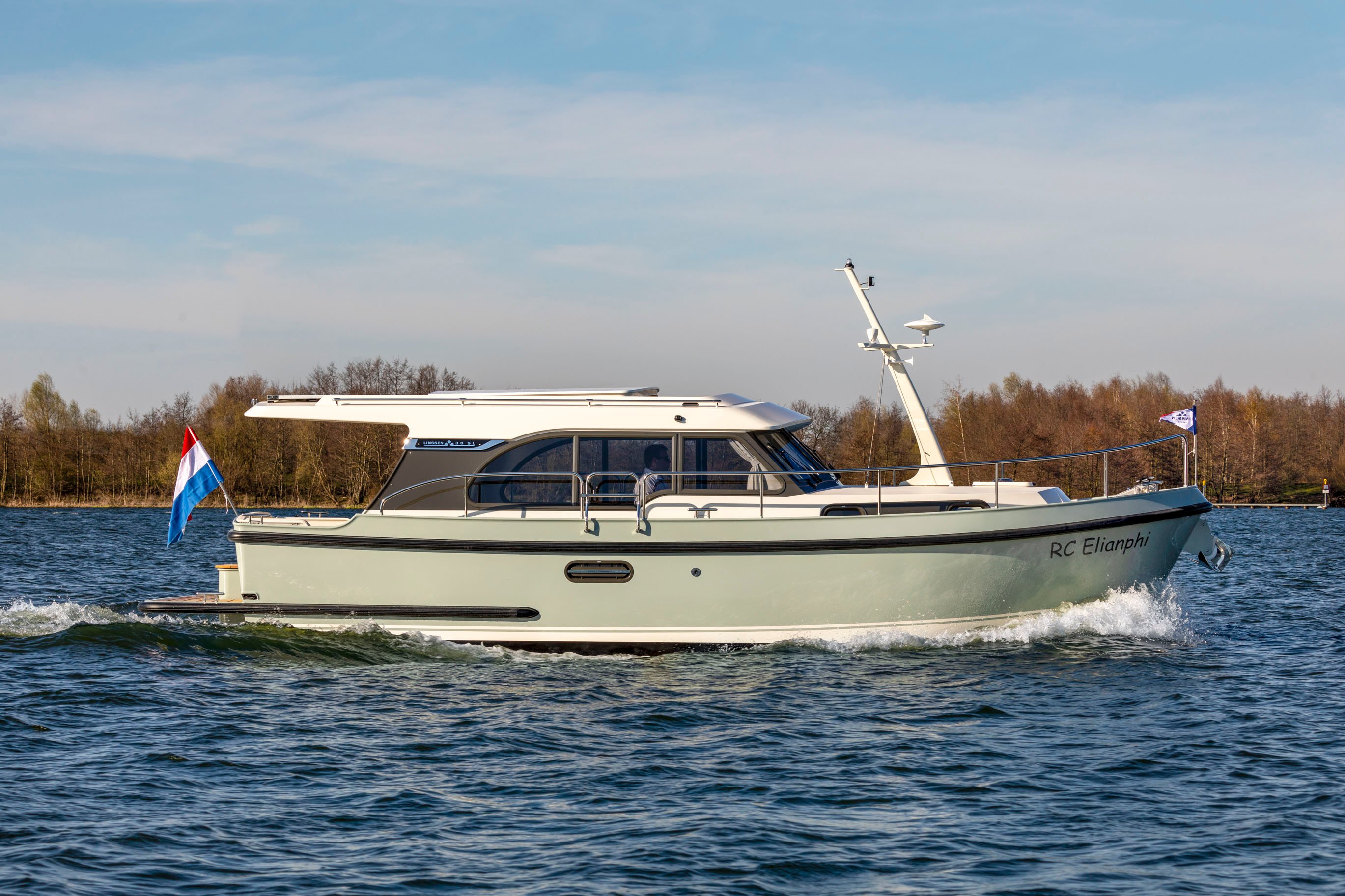 linssen-30-sl-sedan-240320-205