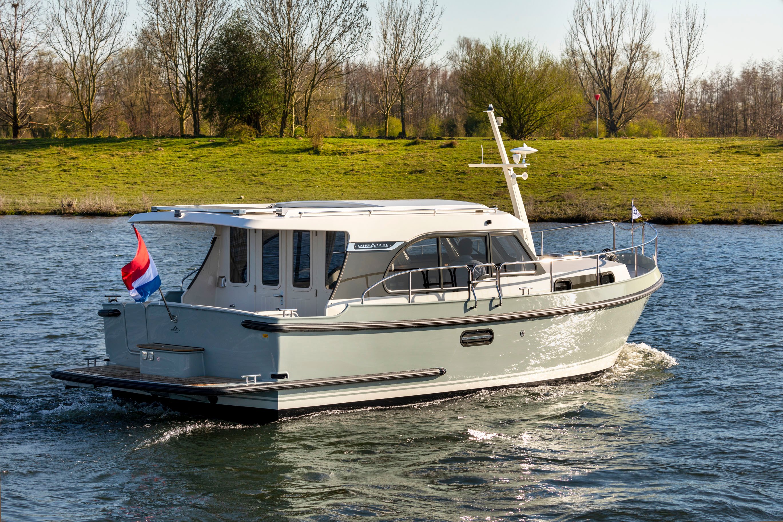linssen-30-sl-sedan-240320-272