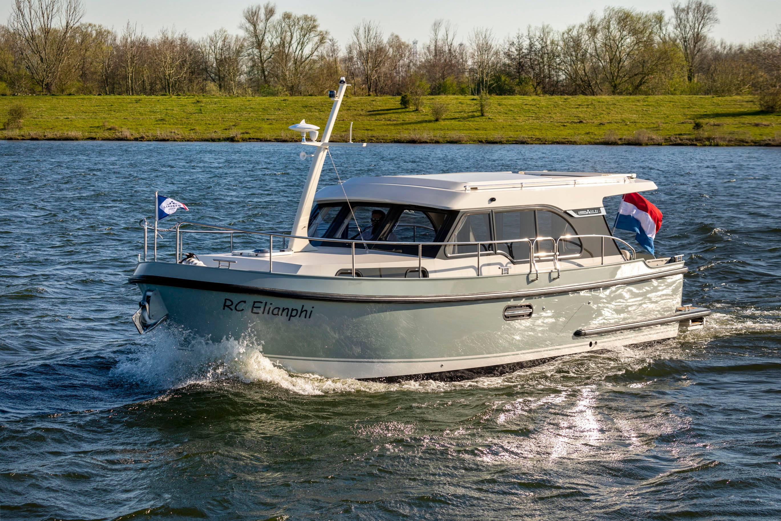 linssen-30-sl-sedan-240320-321