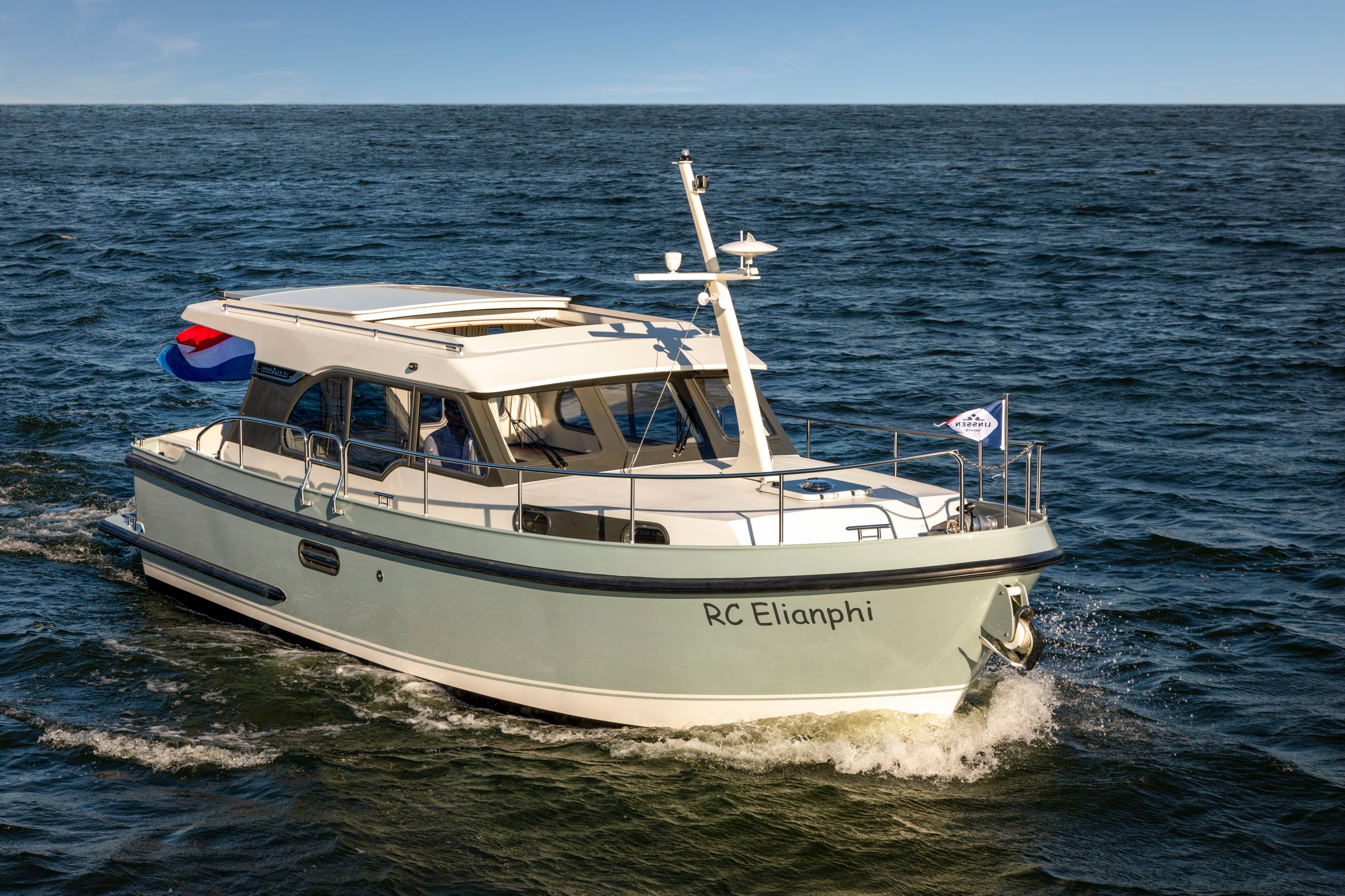 linssen-30-sl-sedan-240320-332