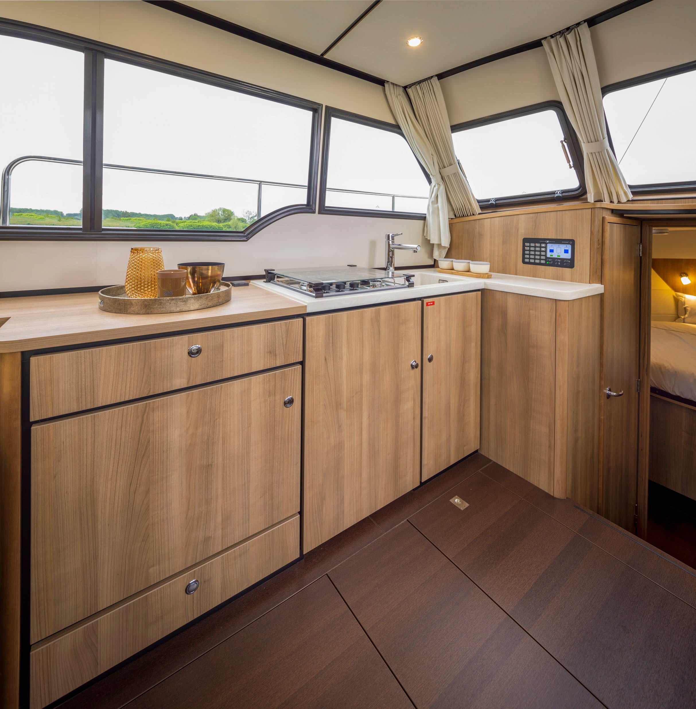 linssen-35-sl-ac-int-20200606-282