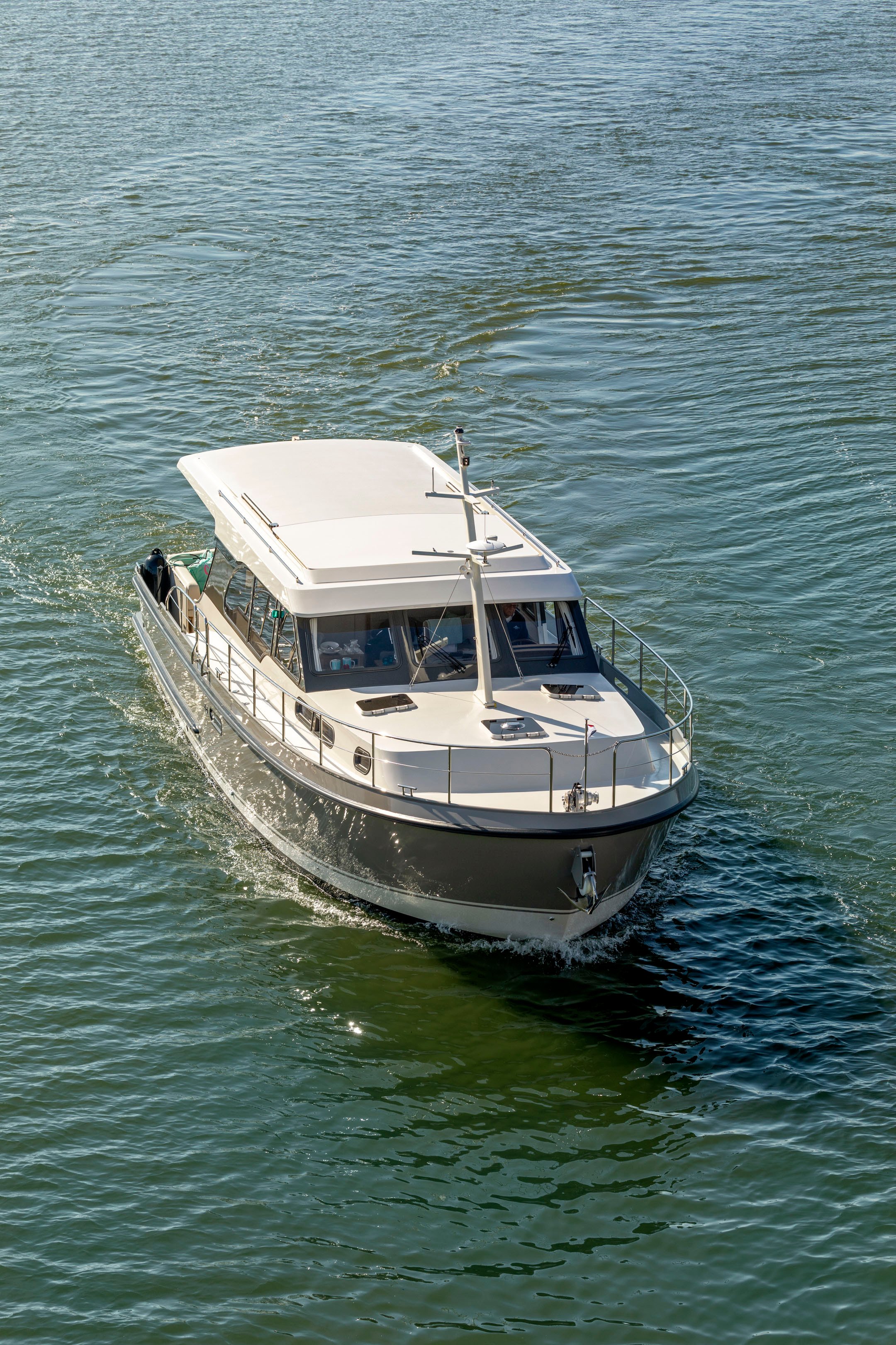 Linssen-40-SL-Sedan-060321-0188