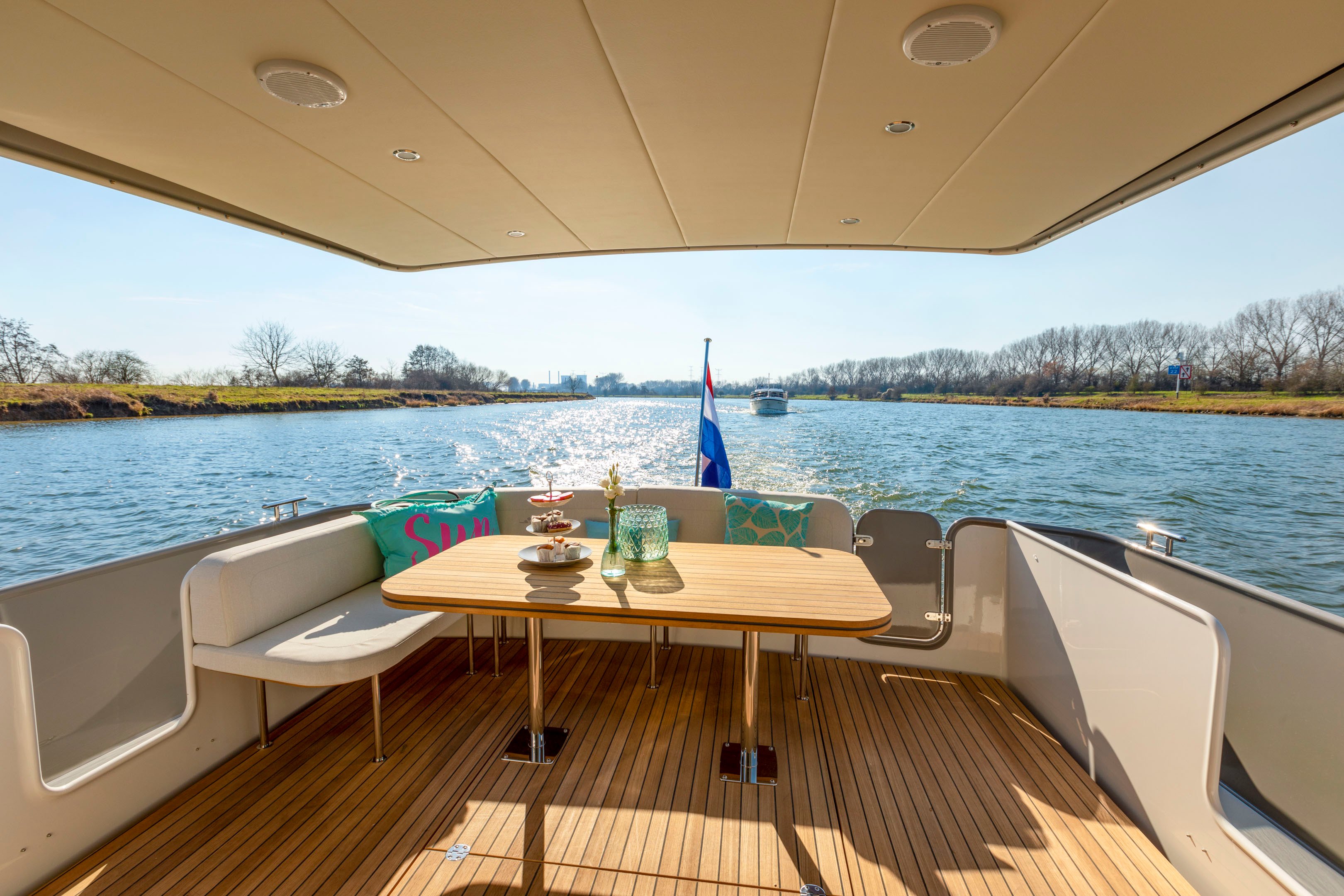 Linssen-40-SL-Sedan-060321-0236