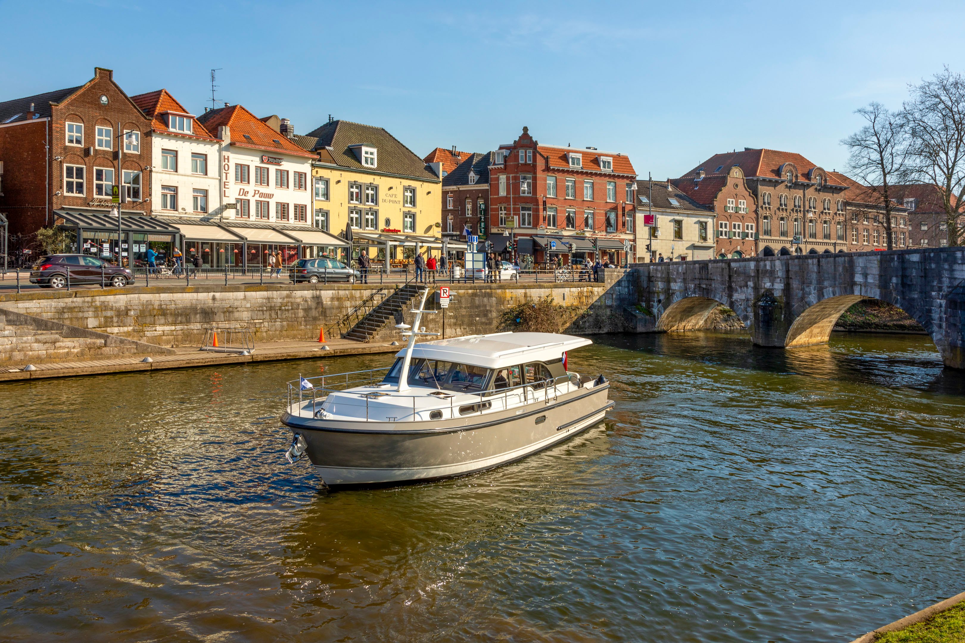Linssen-40-SL-Sedan-060321-0265