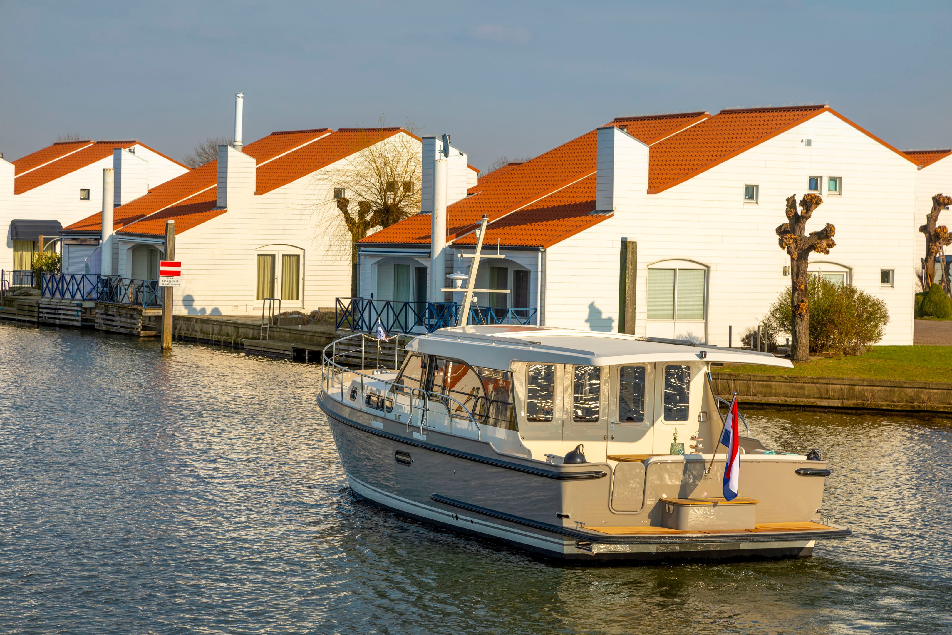 Linssen-40-SL-Sedan-060321-0273