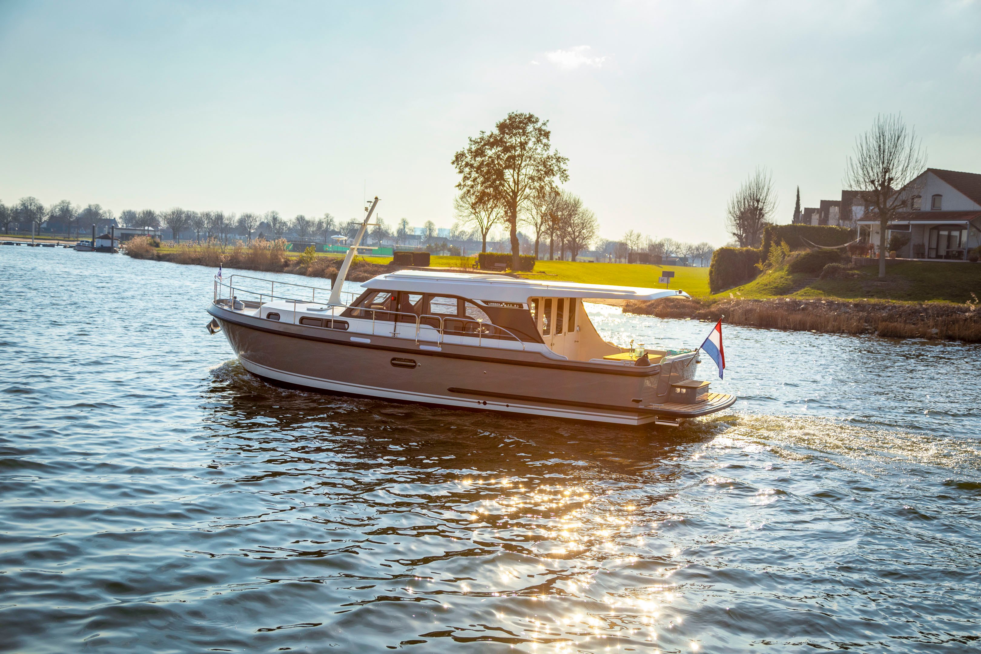 Linssen-40-SL-Sedan-060321-0413