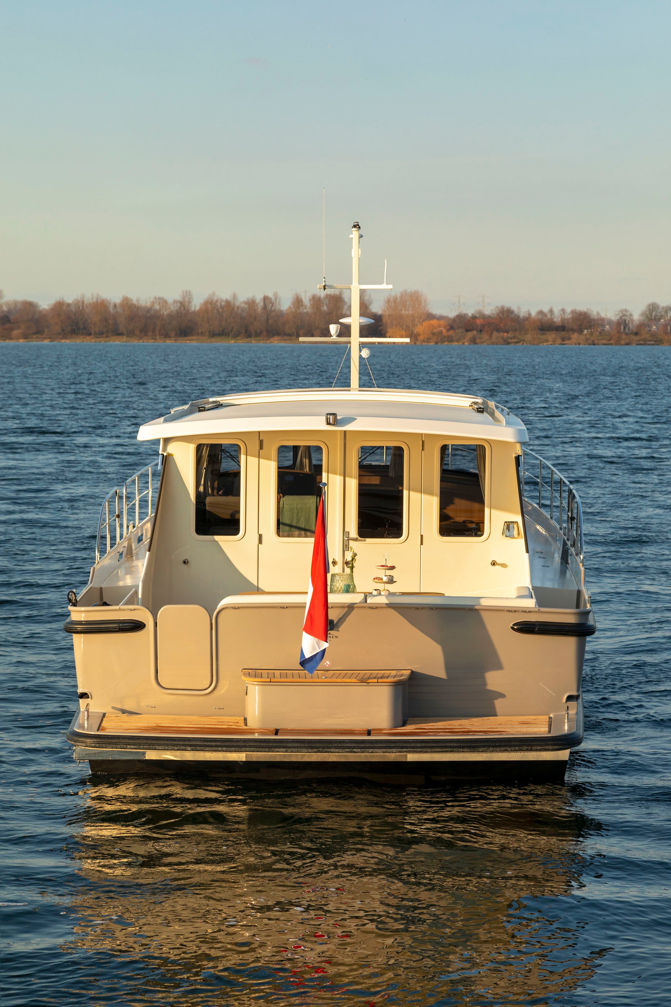 Linssen-40-SL-Sedan-060321-0648